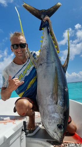 Pêche avec Moorea Sunrise Fishing